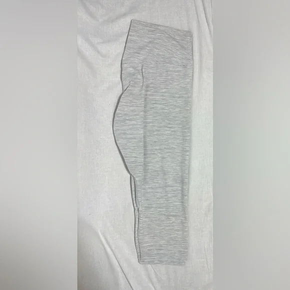 New Lululemon Align Crop *21" !!! - Picture 8 of 8